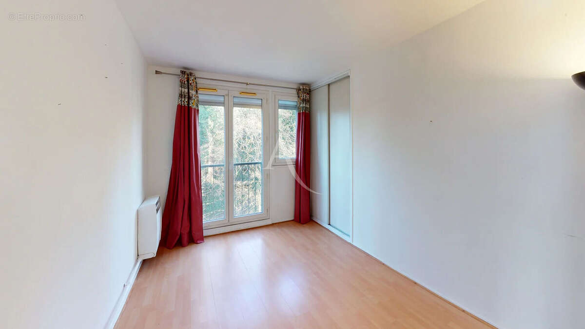 Appartement à VILLIERS-SUR-ORGE