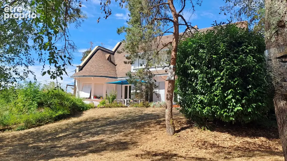 Maison 8 pièces 194 m² à vendre à Echire (79410) - photo 1