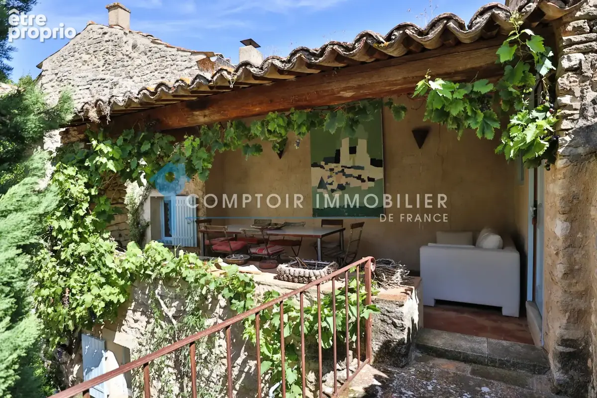 Dept 84 - Goult - Ravissante et atypique propriété en pierre 150 m2 + terrain avec garage et piscine non atten - photo 26