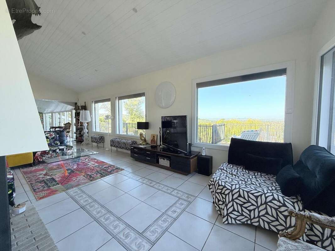 Photo 3 - Maison à PUJOLS