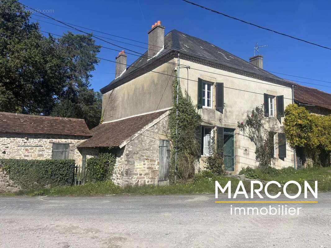 Maison à ARNAC-LA-POSTE