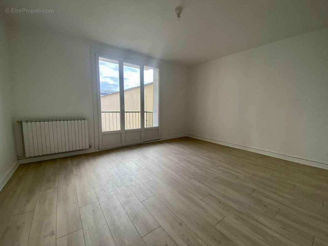 Appartement à ROMANS-SUR-ISERE