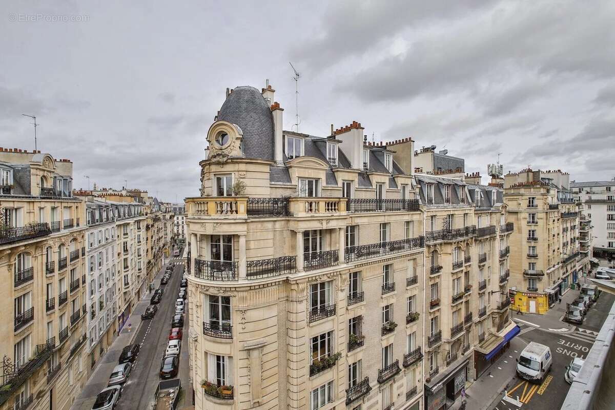 Appartement à PARIS-18E