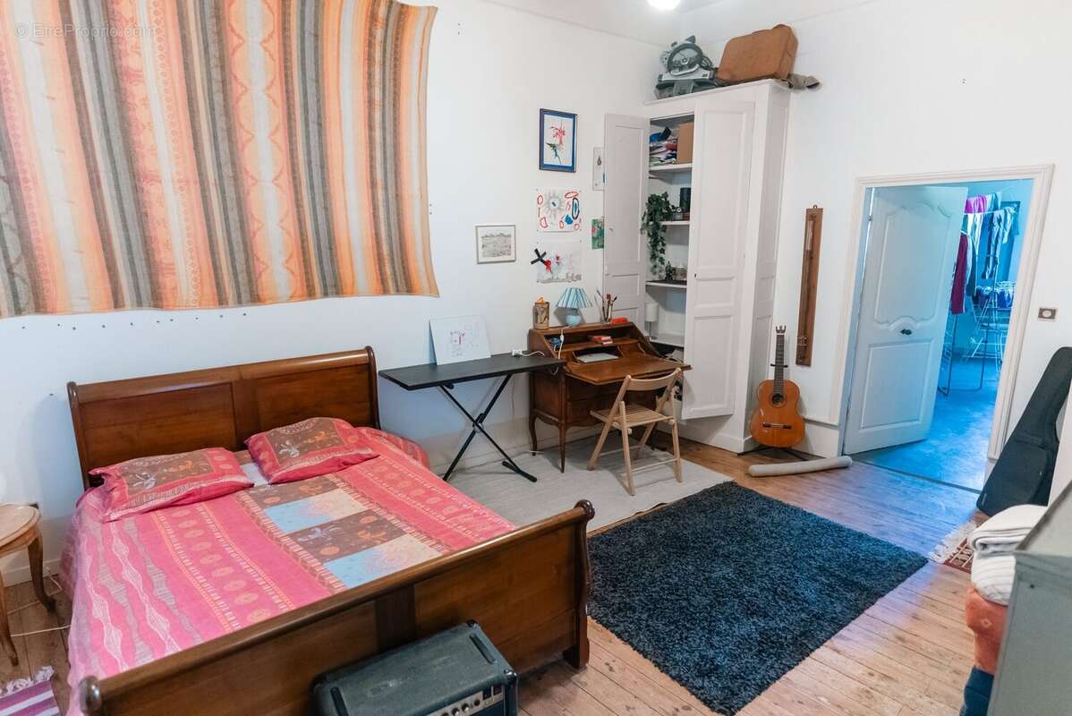 Maison 320 m² à Billom  - photo 6