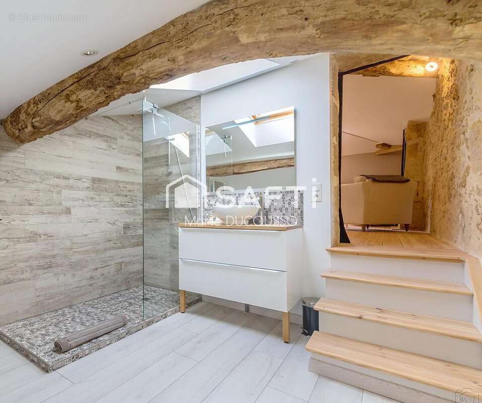 Maison 364 m² à Sainte-Colombe  - photo 7