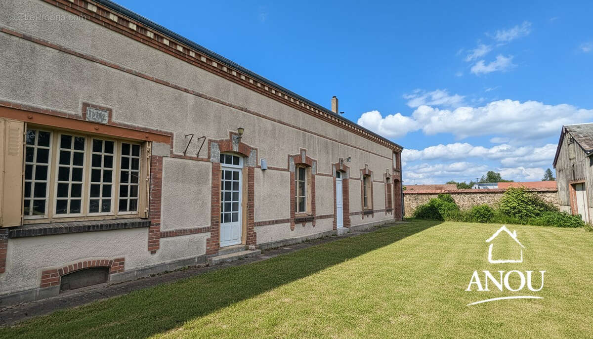 Maison à YEVRES