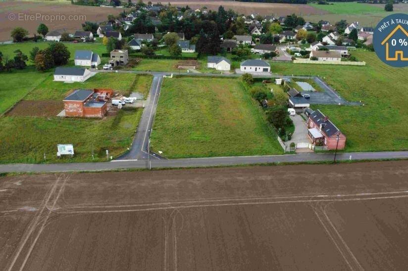 Terrain à GUICHAINVILLE