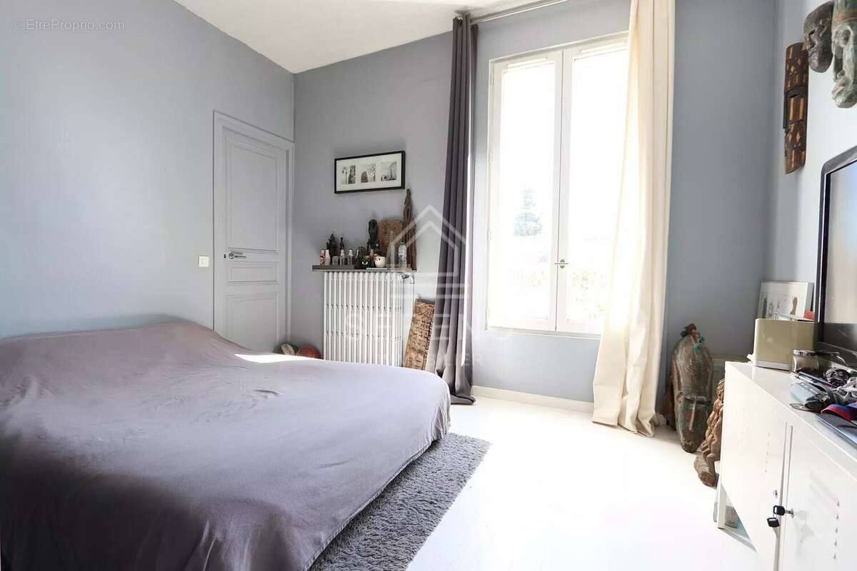 Maison à CHAMPS-SUR-MARNE