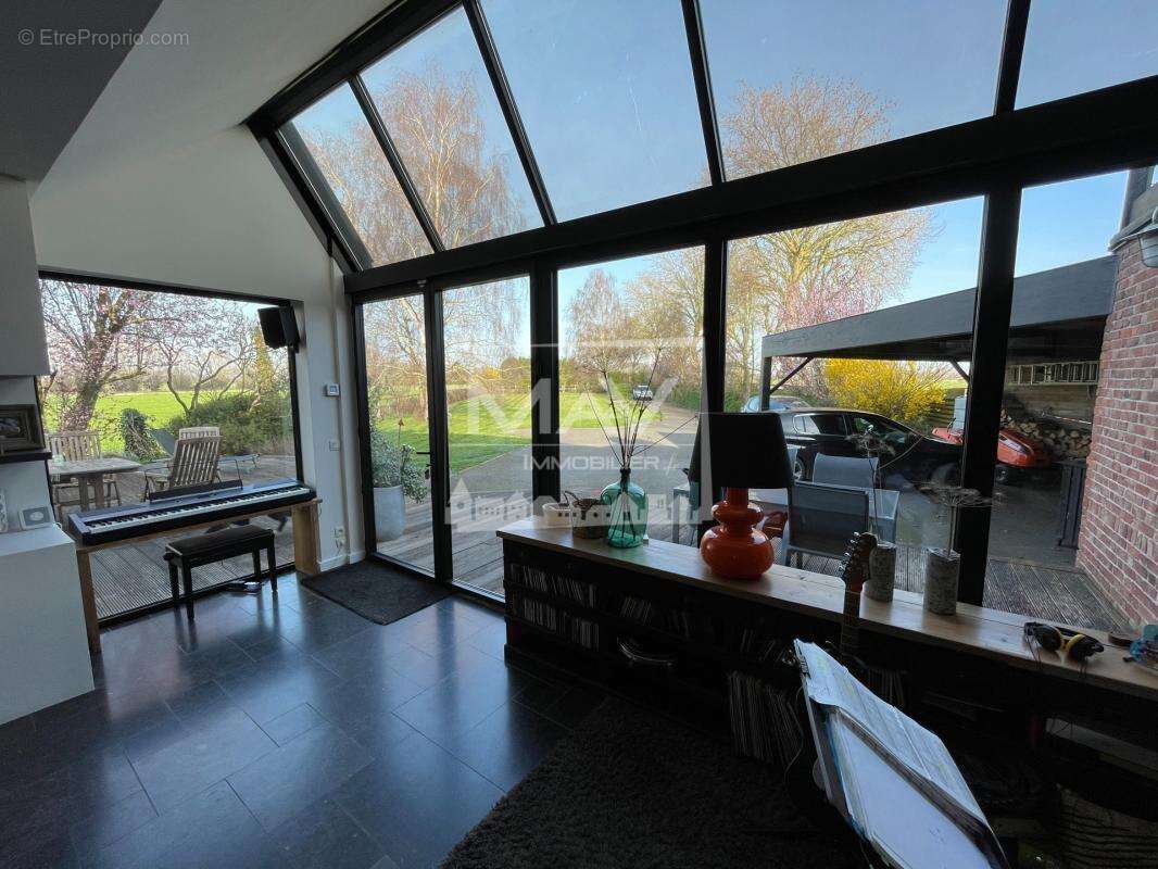 Maison à QUESNOY-SUR-DEULE