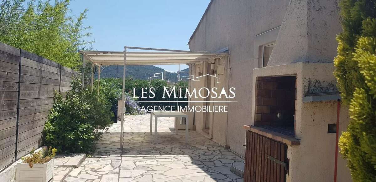 Maison à LE MUY