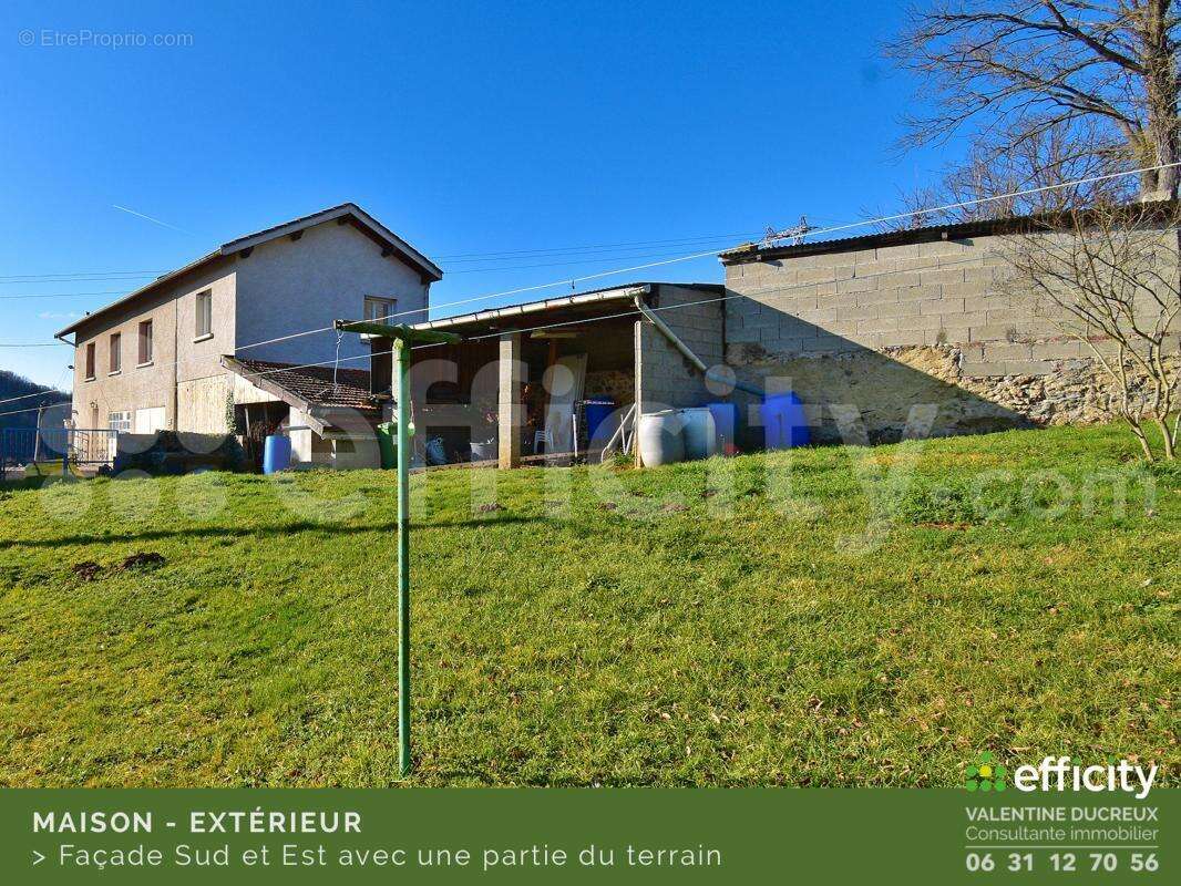 Maison à CHAZELLES-SUR-LYON