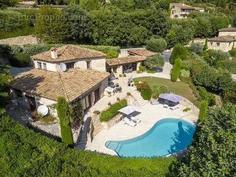 Maison à TOURRETTES-SUR-LOUP