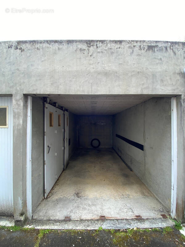Parking à LANDERNEAU