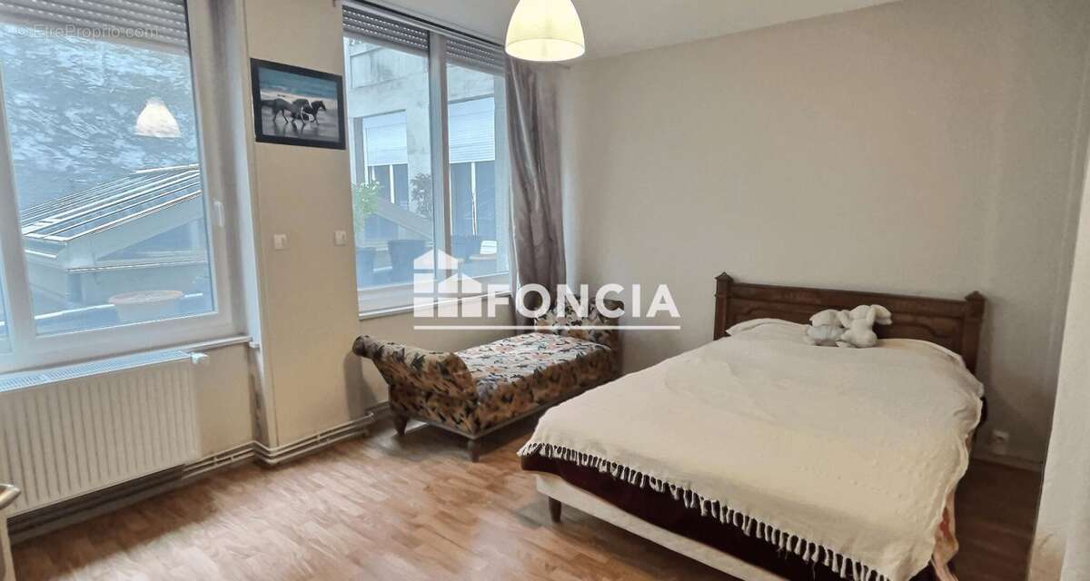 Appartement à SAINT-ETIENNE