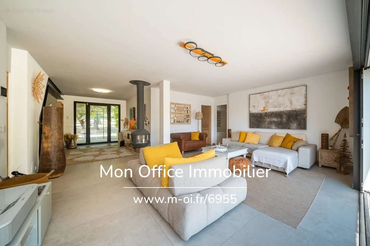 Maison à EGUILLES