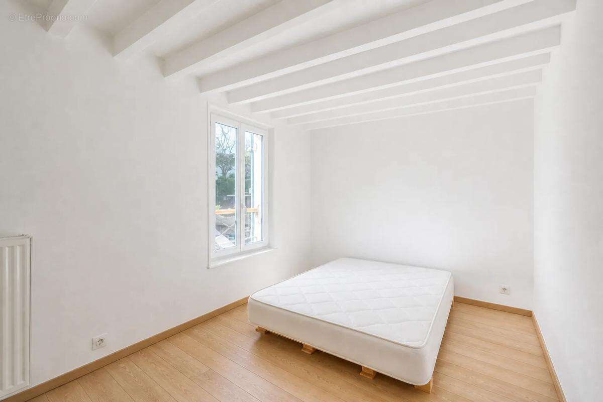 Maison de caractère 6 pièces louée - Fublaines - photo 7