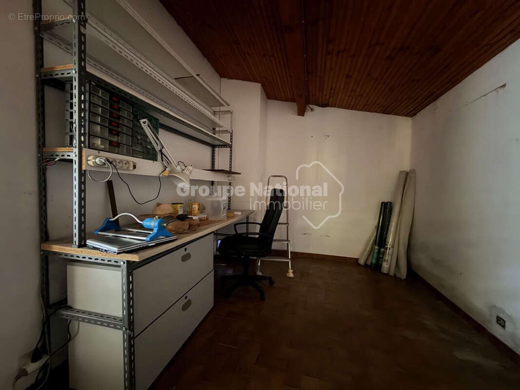Clarensac - Villa plain-pied 3 chambres + bureau sur 1043m2 de terrain clos - photo 13