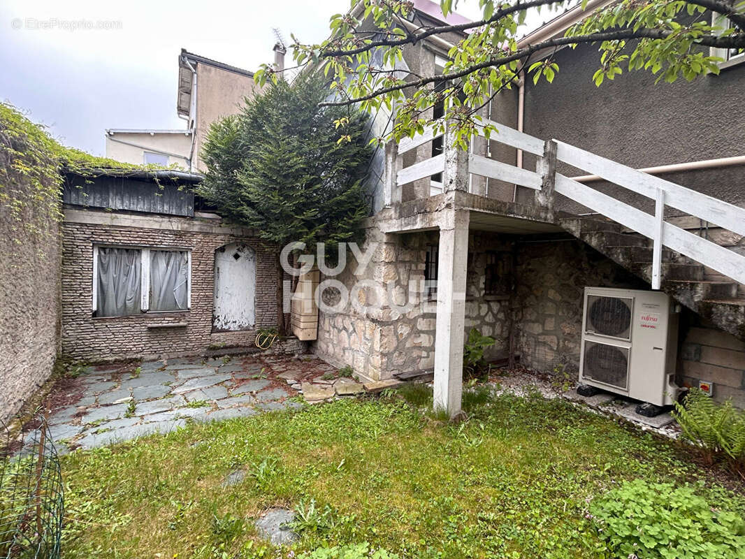 Maison à LES PAVILLONS-SOUS-BOIS