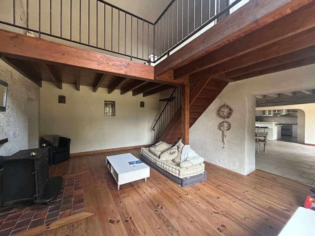 Propriété 4,32 ha : maison ancienne rénovée, remises, parc arboré, pré - photo 9