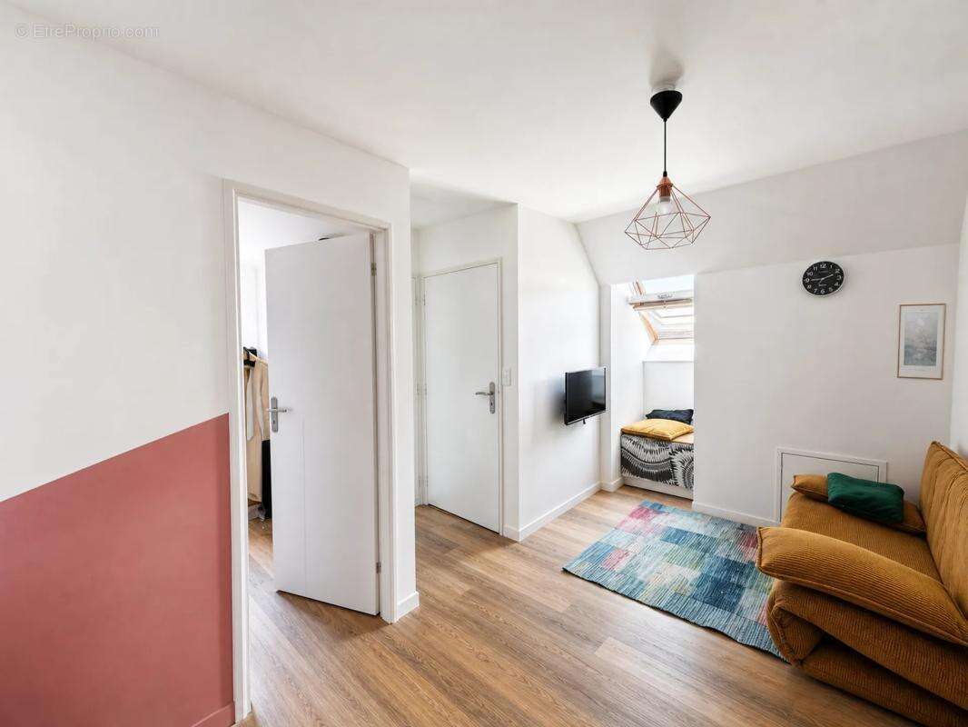 Maison de 6 pièces de 152 m² à Bourges - photo 9