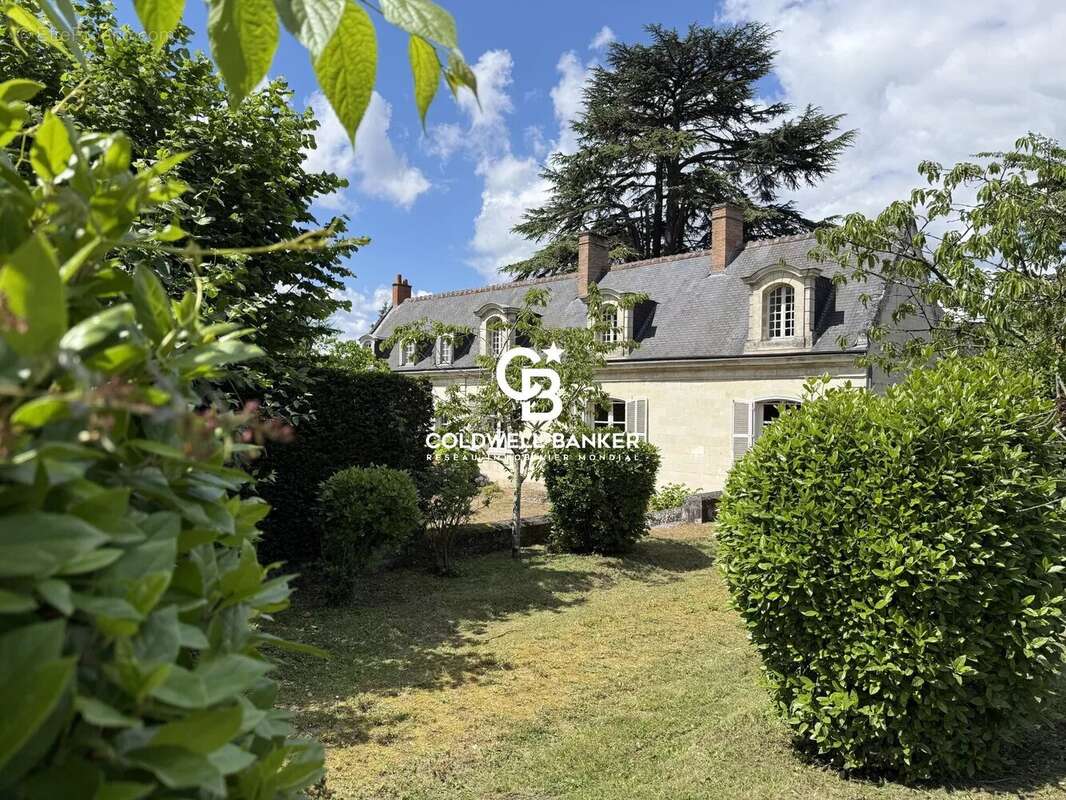 Maison à SAINT-CYR-SUR-LOIRE