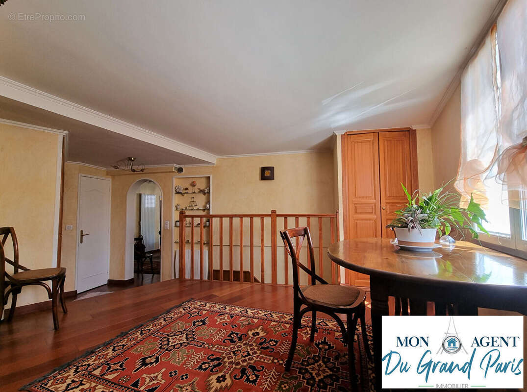 Maison à JOUY-EN-JOSAS