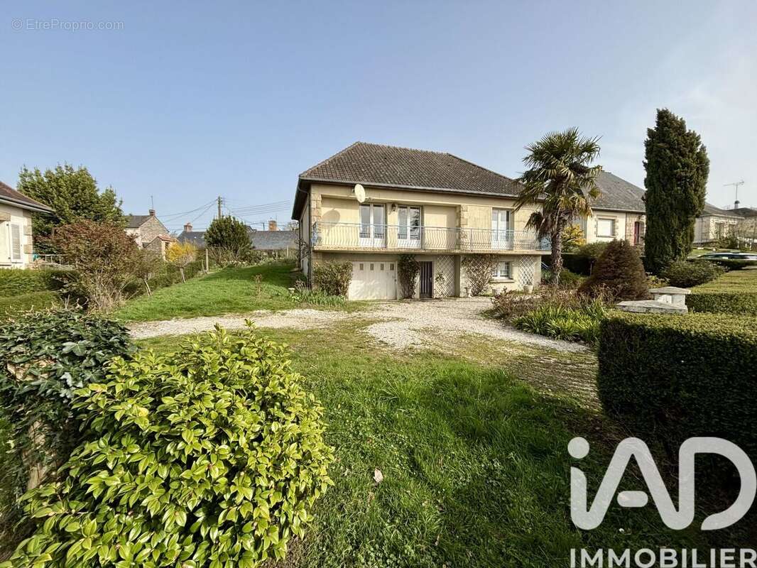 Photo 3 - Maison à SAINTE-SUZANNE