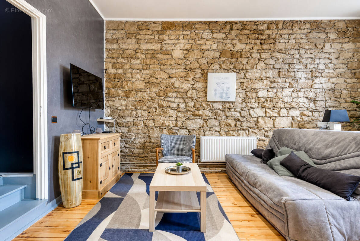 Appartement 2 pièces 45 m² · à Lyon-7e · 45,3 m² · 220 000 €