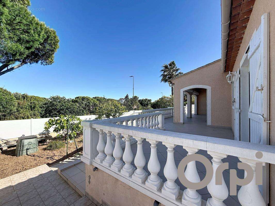 Maison à FREJUS