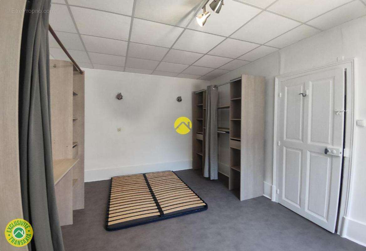 Immeuble de rapport en centre-ville - photo 9