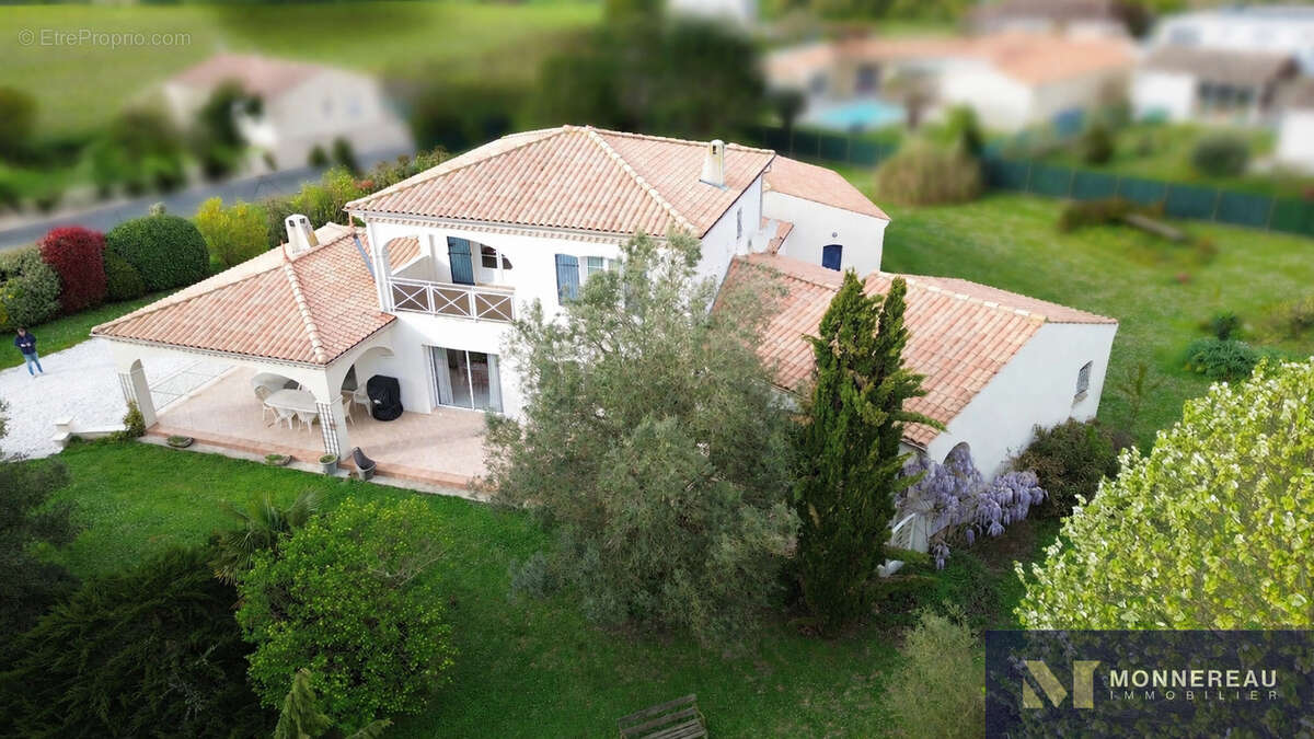 Maison à MESCHERS-SUR-GIRONDE