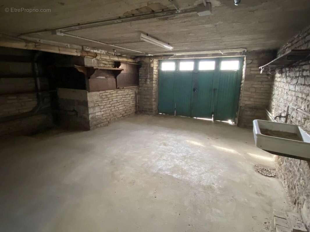 Maison 175 m² - 7 pièces avec dépendances - photo 18