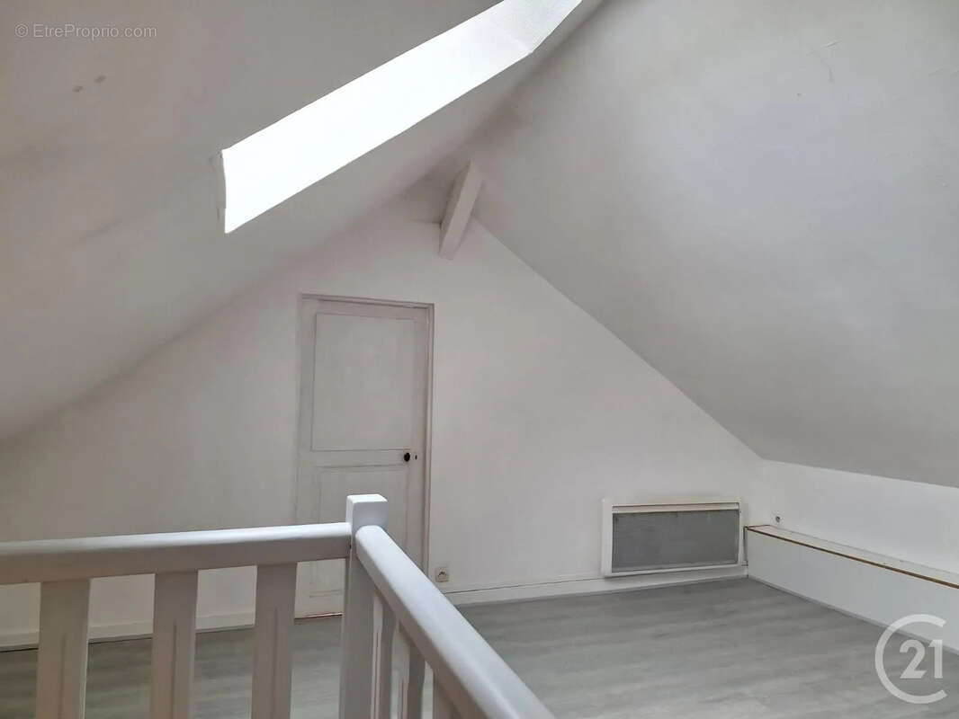 Maison à SAINT-BRICE-COURCELLES