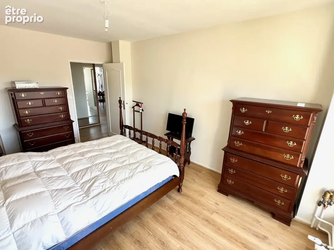 Appartement T5 98,57 m2 en dernier étage avec balcons et parking - photo 8
