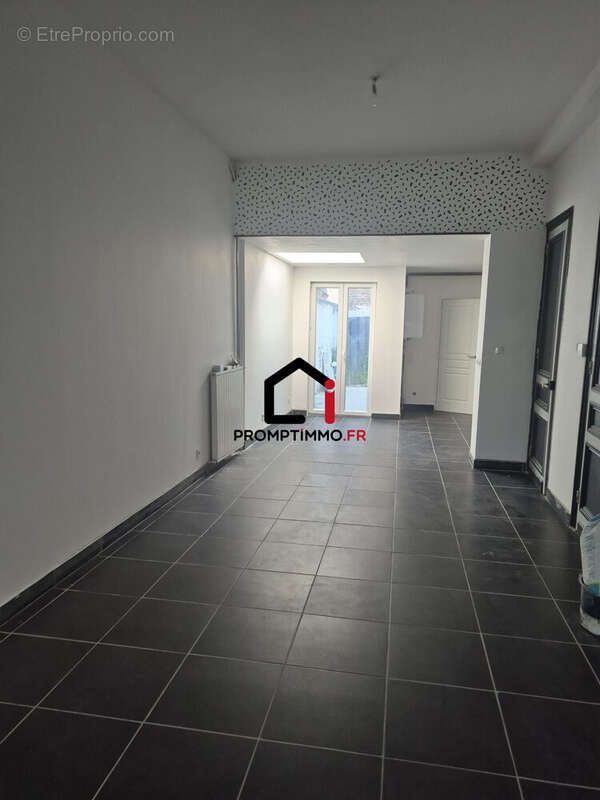 Maison 98 m² à Roubaix  - photo 3