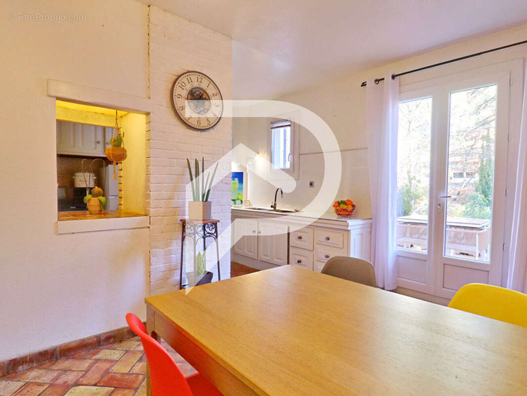 Maison à PIERREVERT