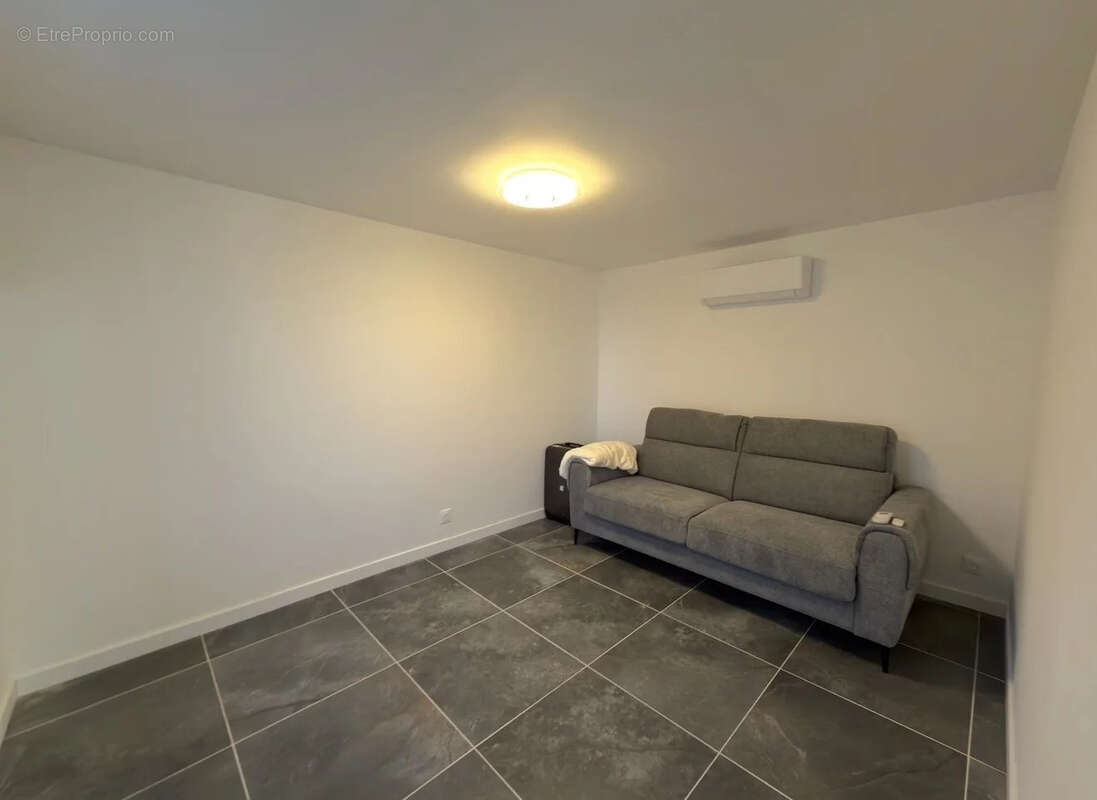 Appartement neuf de 56 m2 meubler à Saint-Maximin-la-Sainte-Baume - photo 15