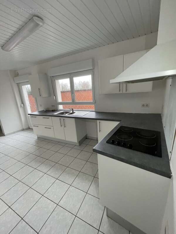 Maison à AULNOYE-AYMERIES