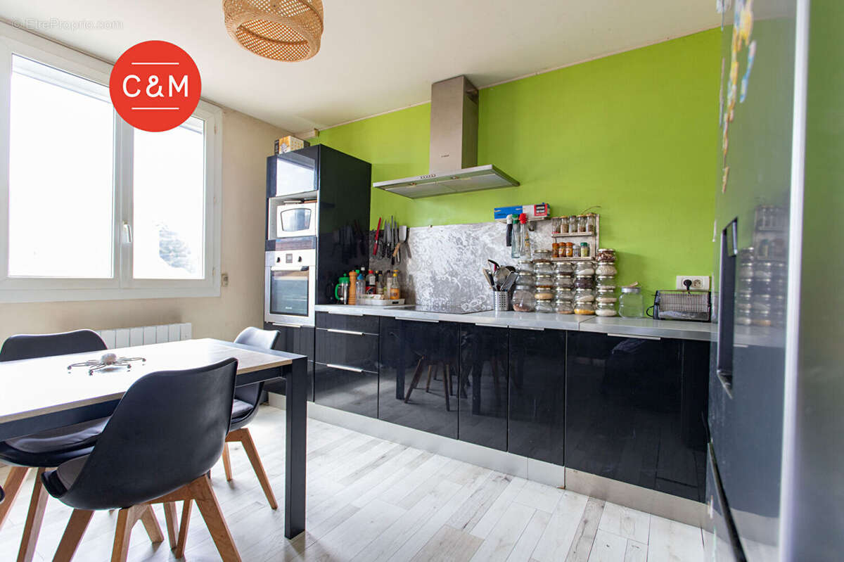 Appartement à REZE