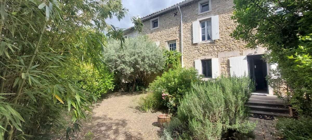 Maison à SAINT-MARTIN-D'ARDECHE