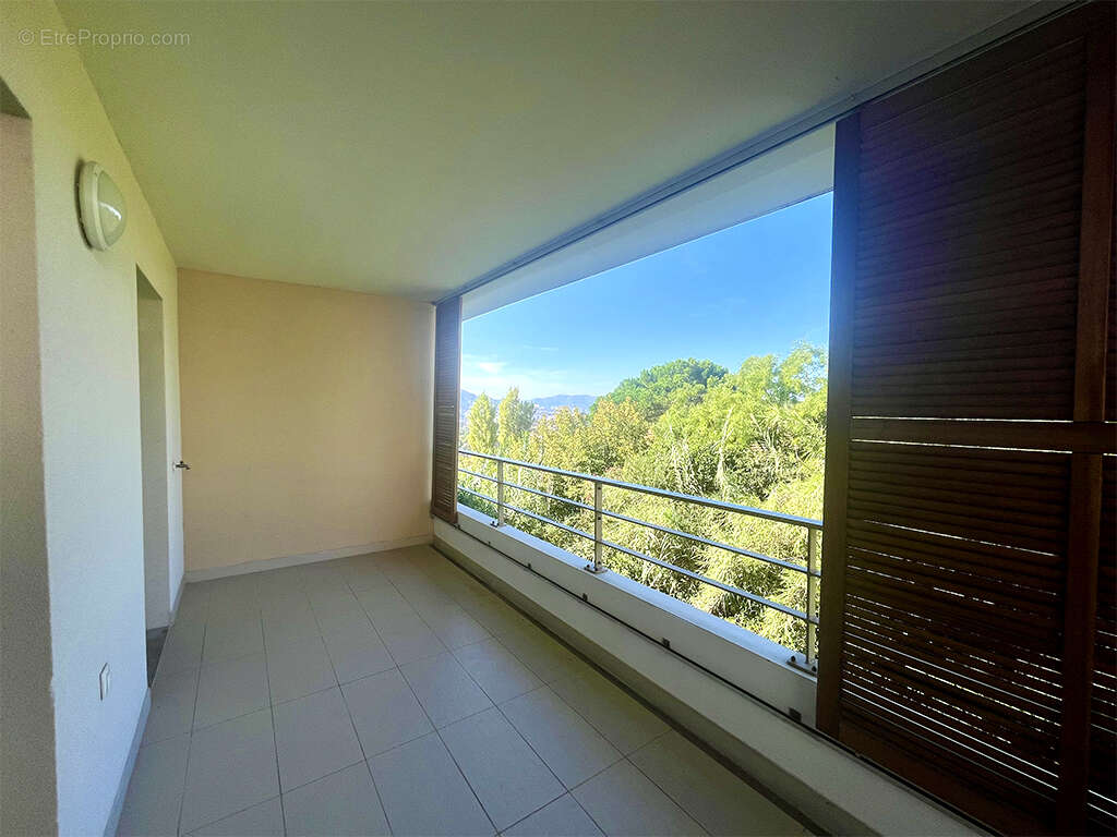 Appartement à MARSEILLE-12E
