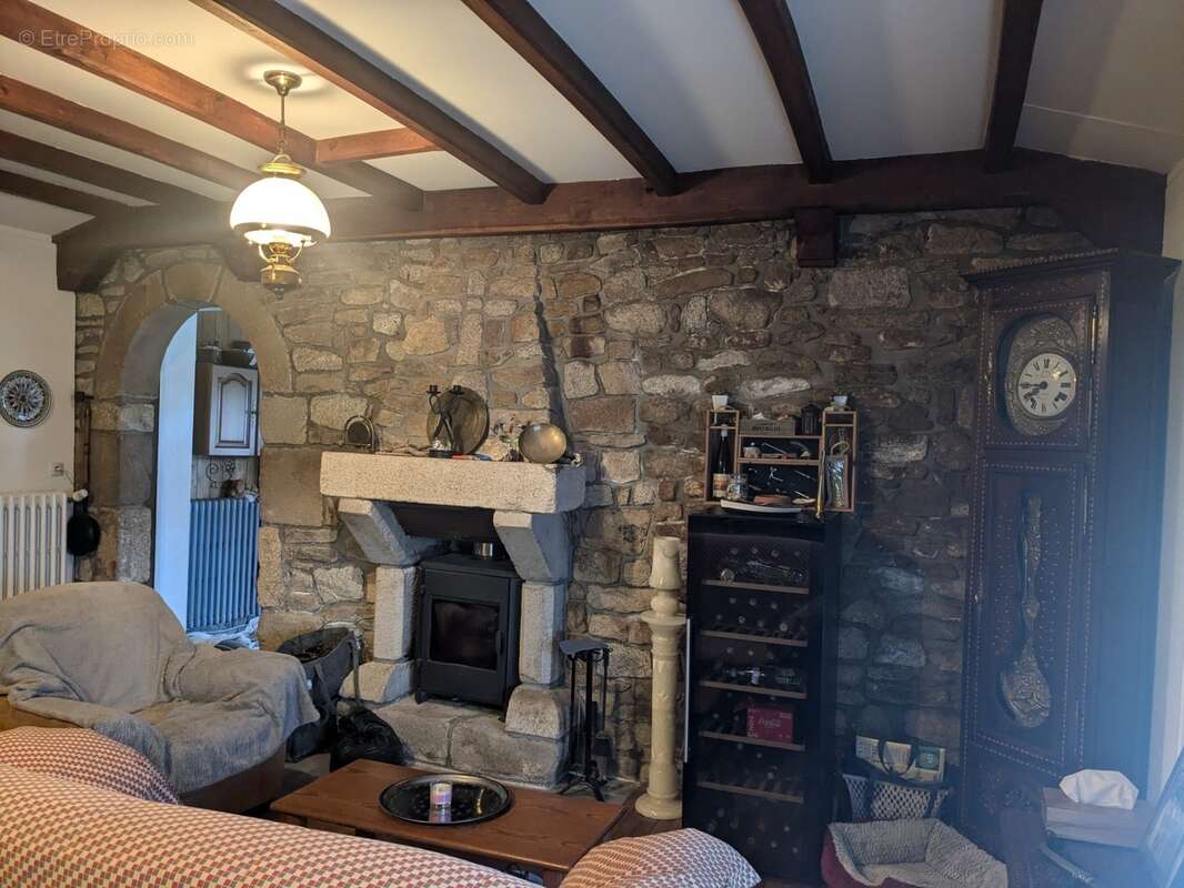 Ploerdut jolie maison en pierre sous ardoise de 94 m² environ 5 pieces 2 dependances terrain clos de 2686m² a batir - photo 6