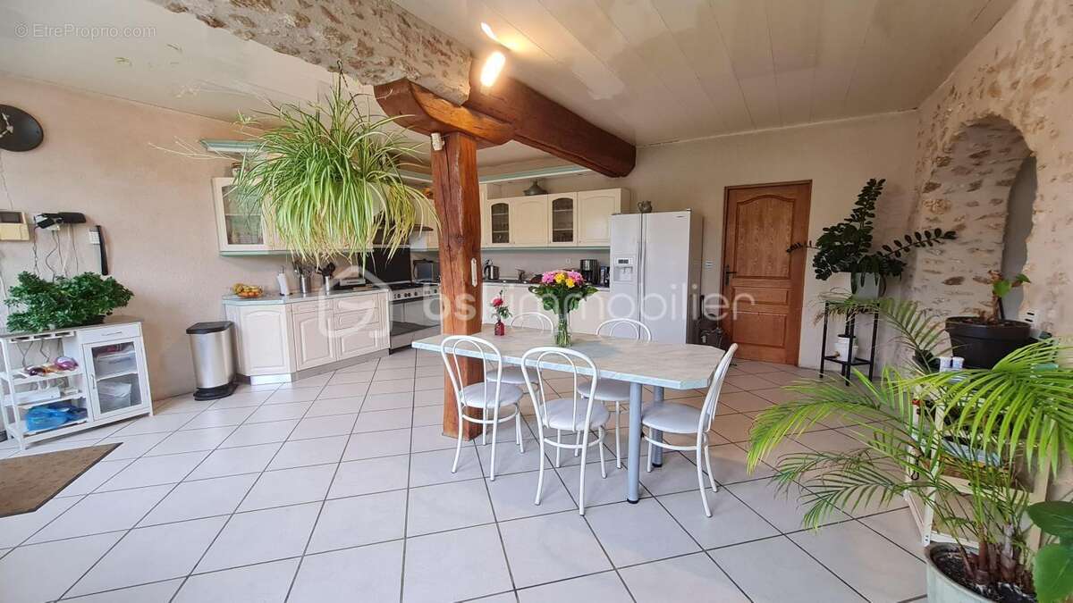 Maison à EVERLY