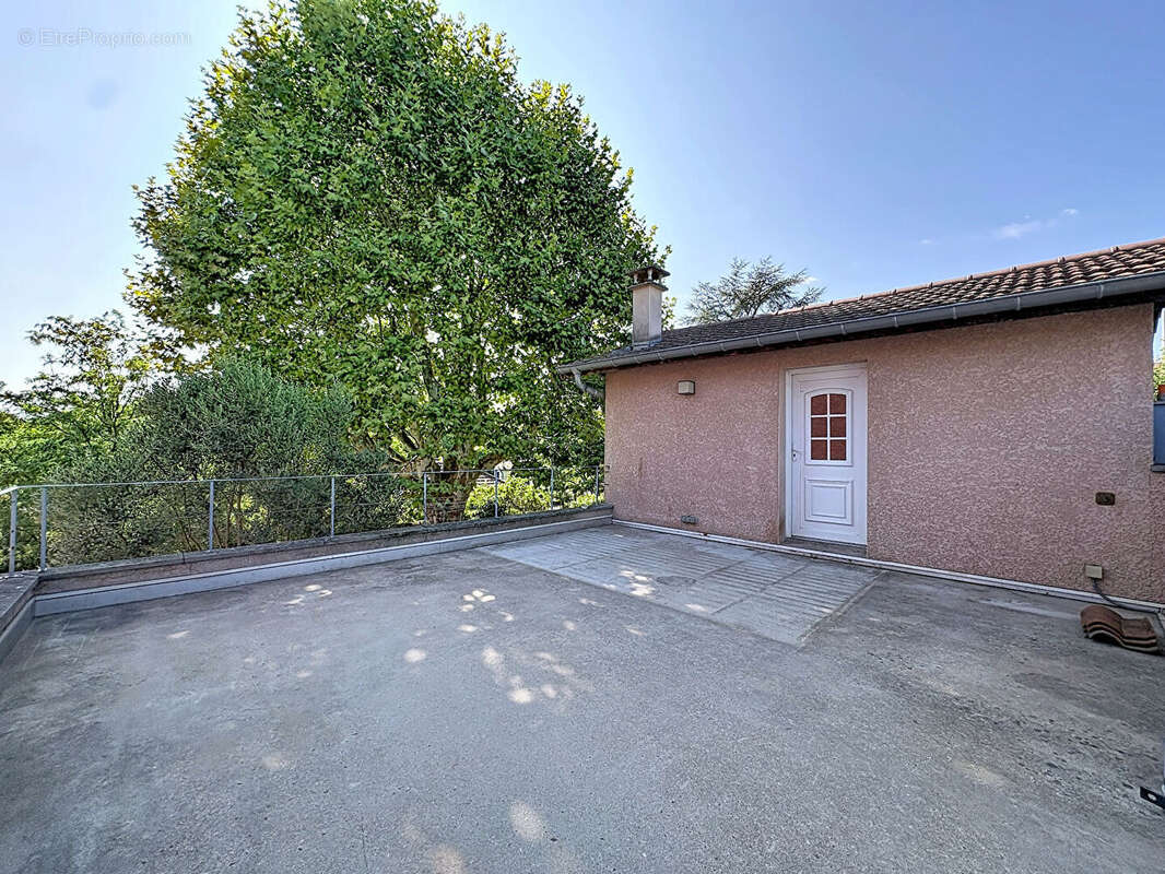 A VENDRE Maison Caluire VASSIEUX  4 pièce(s) 69.06 m2 - photo 4