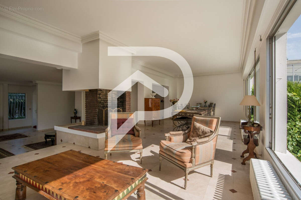 Maison Montlignon 10 pièce(s) 220 m2 - photo 6