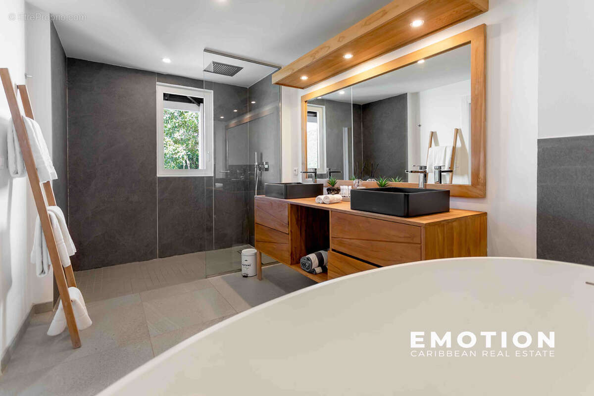 Maison à SAINT-MARTIN