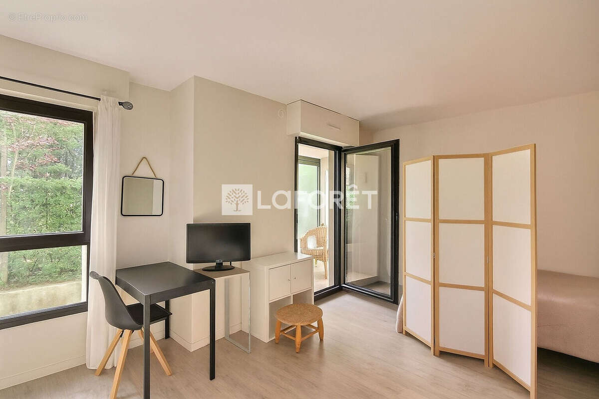 Appartement à SURESNES