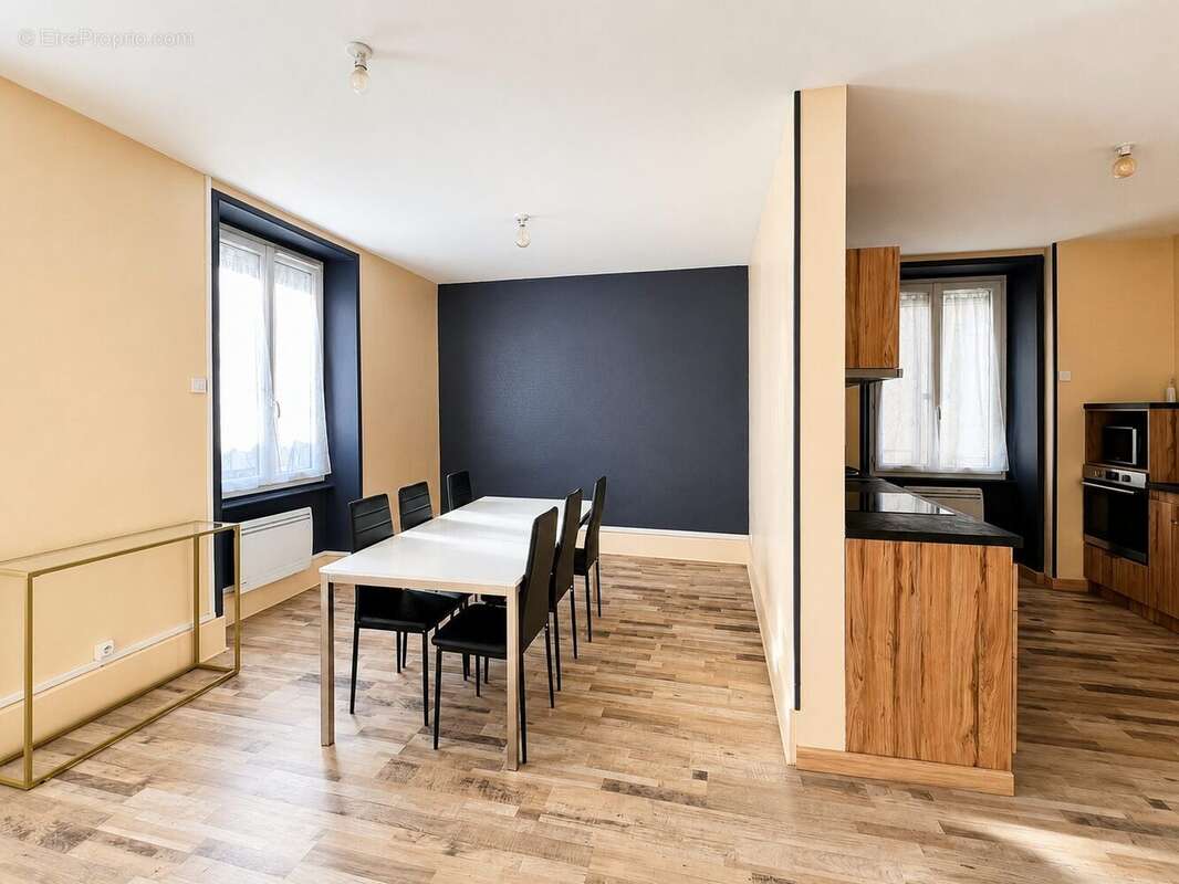 Maison à SAINT-ETIENNE-DE-SAINT-GEOIRS