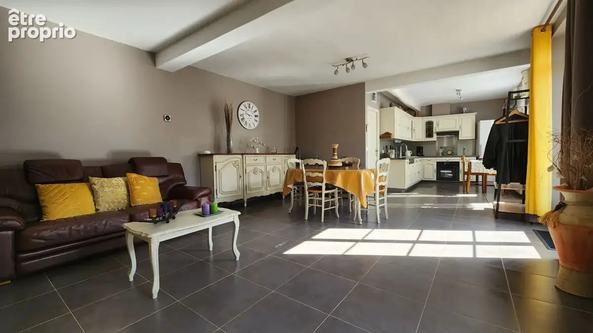 Maison ancienne renovee, centre chateauneuf avec terrain et garage - photo 9