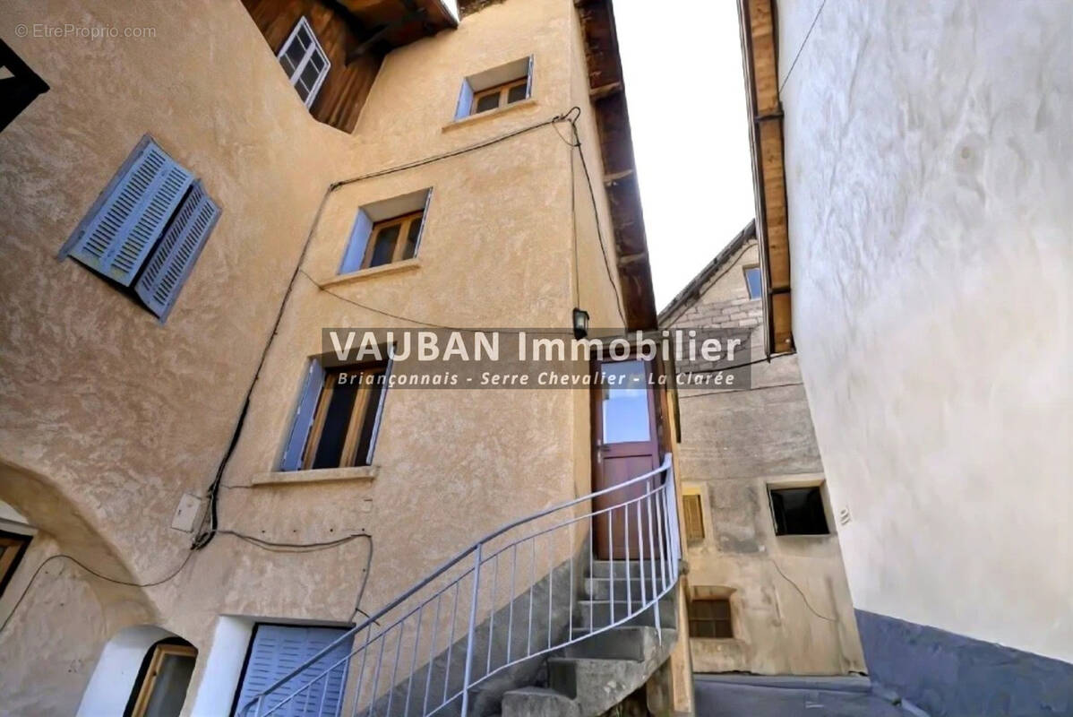 Appartement à VILLAR-SAINT-PANCRACE